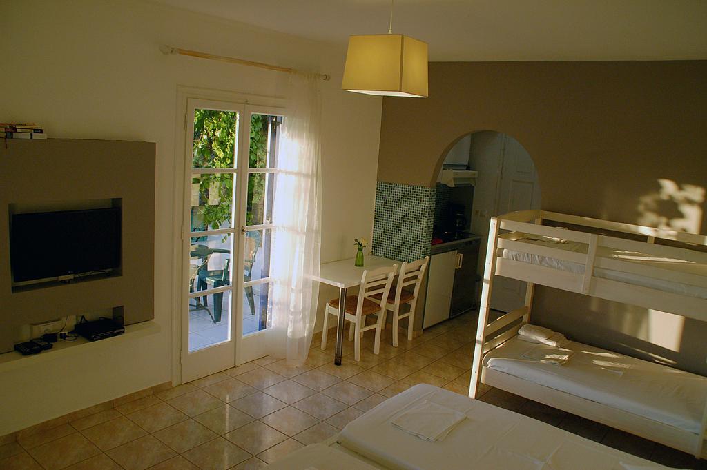 Handrina Studios Naxos City Стая снимка