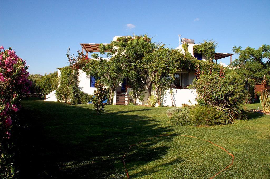 Handrina Studios Naxos City Екстериор снимка