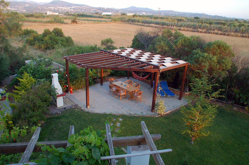 Handrina Studios Naxos City Екстериор снимка