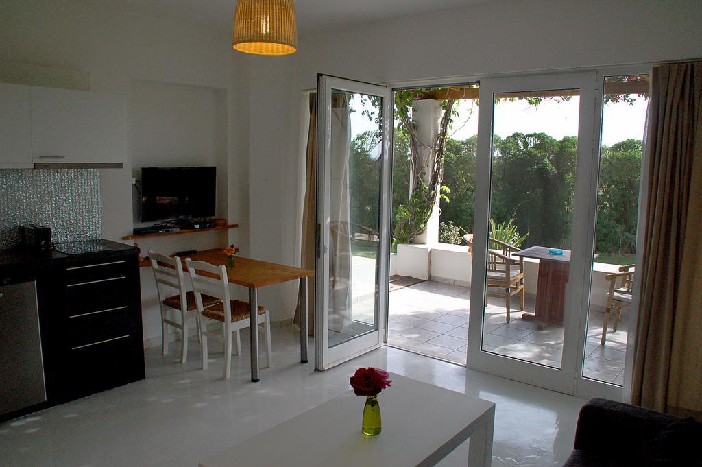 Handrina Studios Naxos City Екстериор снимка