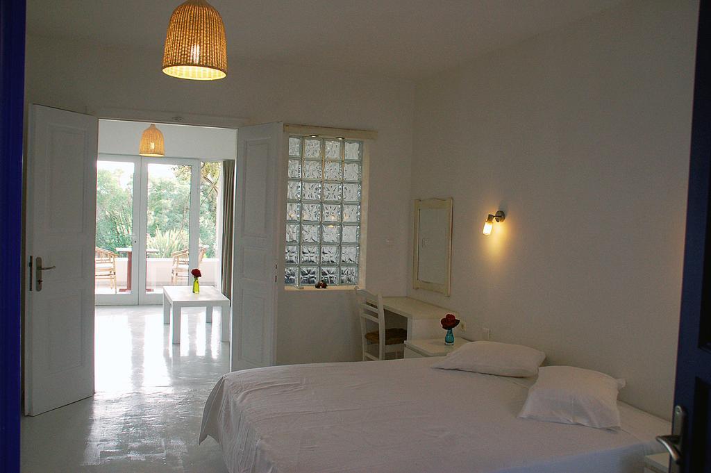Handrina Studios Naxos City Екстериор снимка