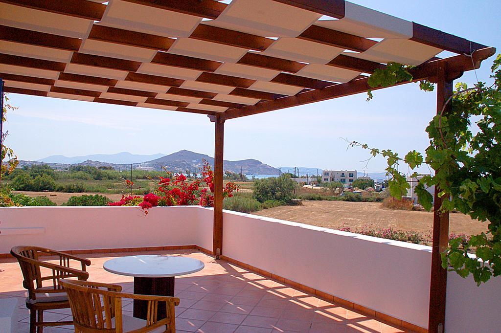 Handrina Studios Naxos City Екстериор снимка